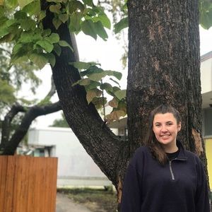 Meet your Posher, Caitlin